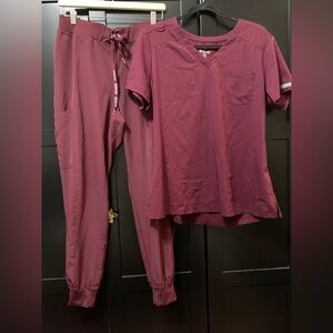 Med Couture Women's Burgundy Scrubs Set uniform M/L